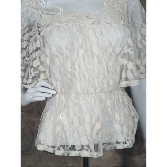Derek Heart Top Sheer Lace Peplum Hem White Flutter Sleeve Woman's Size Medium - Picture 3 of 11